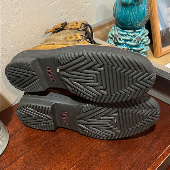 UGG Cecile Winter Duck Boots - Picture 9 of 12